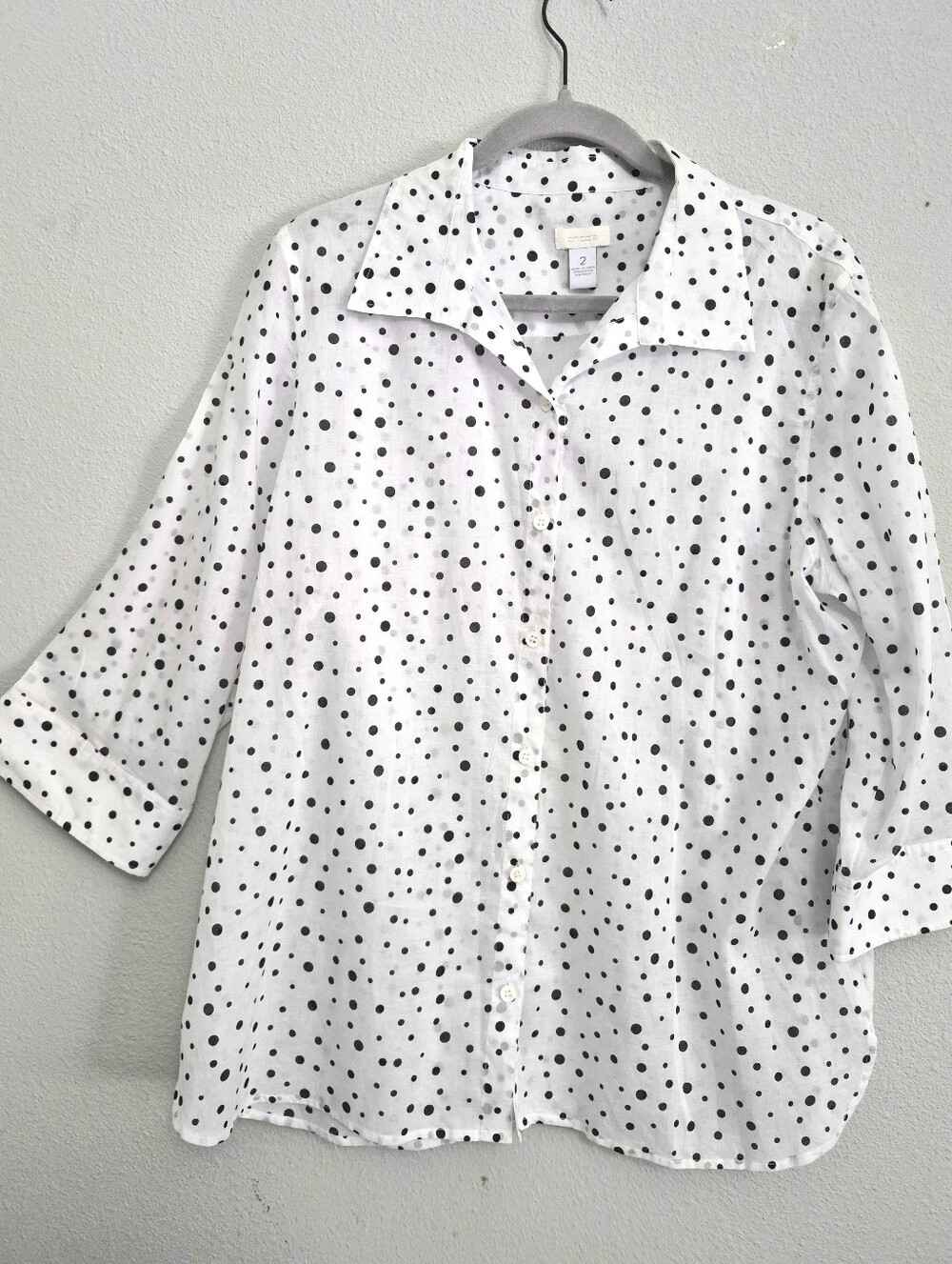 Chico's White Polka Dot Button Down 3/4 Sleeve Blouse Size 2 Or Large